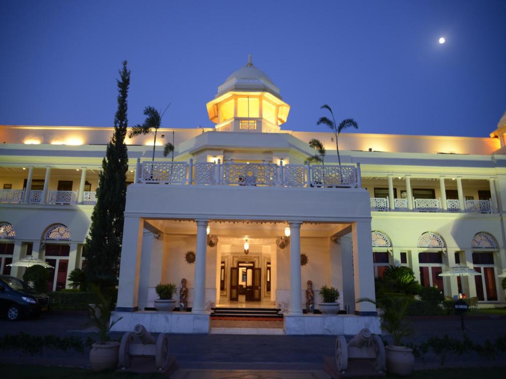 THE LALIT LAXMI VILAS PALACE