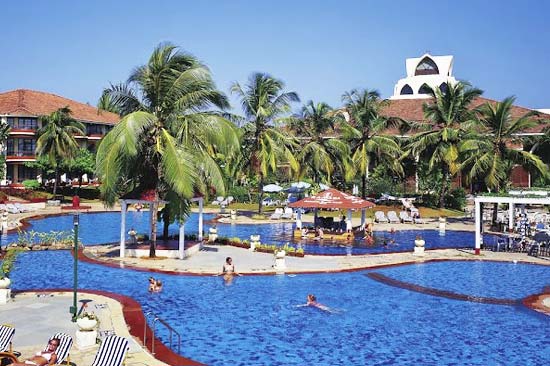 CARAVELA BEACH RESORT