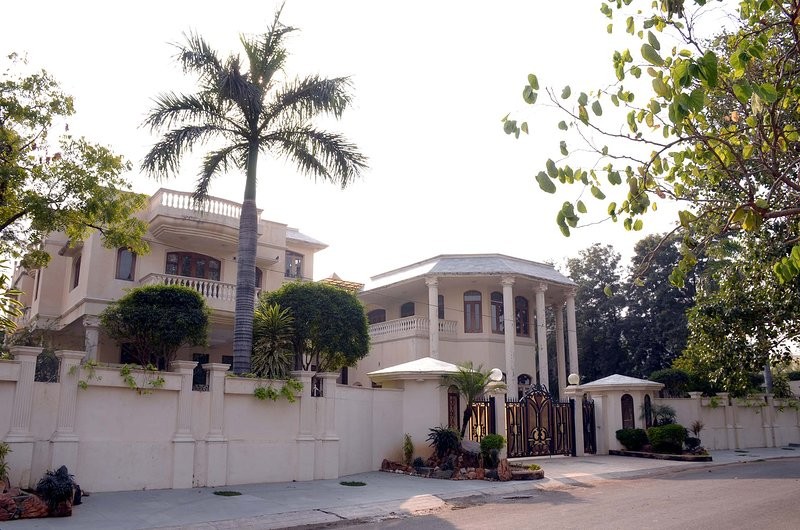 VILLAS KRISHNALAYA MANSION