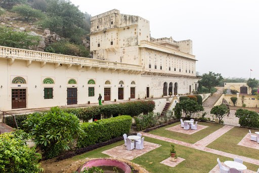 CASTLE KALWAR