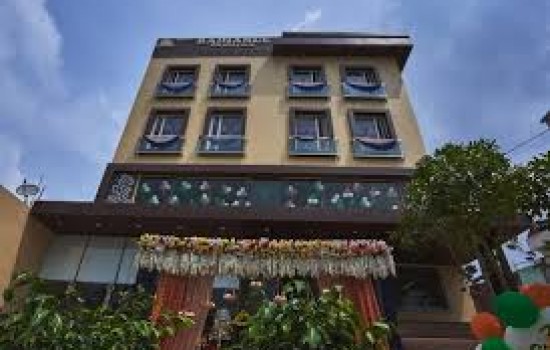 Hotel Radiance Courtyard