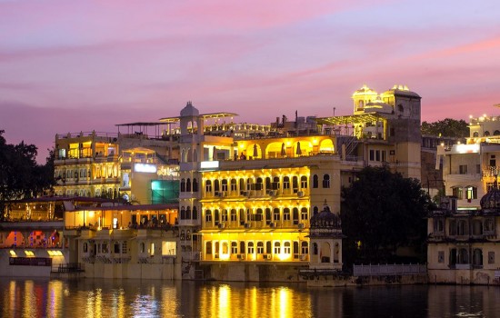 Hotel Sarovar on Pichola