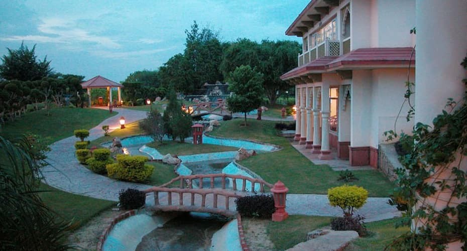 Shiva Oasis Resort