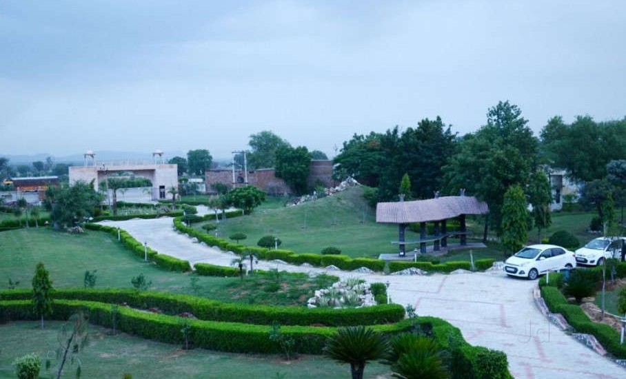 RAJMAHAL RESORT