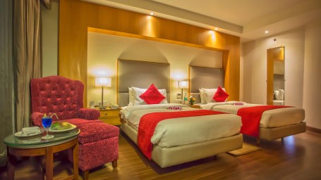 Golden Sarovar Portico