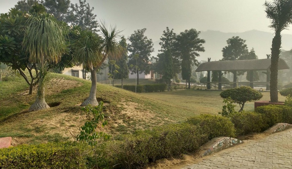 RAJMAHAL RESORT