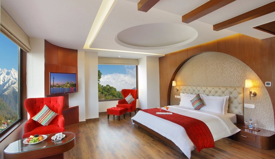 RS SAROVAR PORTICO