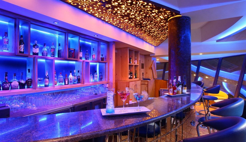 RS SAROVAR PORTICO