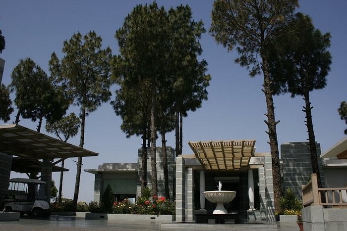 MOKSHA HIMALAYA SPA RESORT