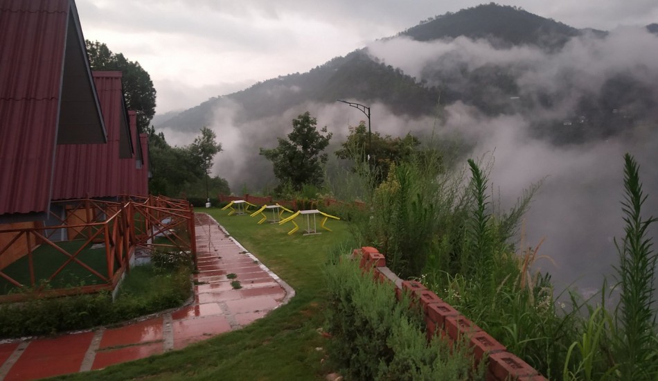 BANJARA MOUNTAIN RETREAT