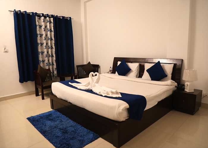 CORBETT HOLIDAY FOREST RESORT