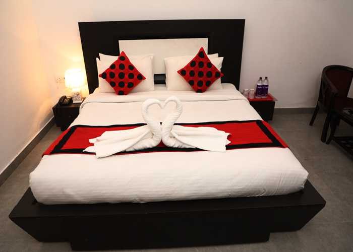 CORBETT HOLIDAY FOREST RESORT