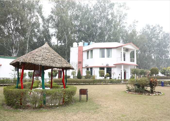 CORBETT HOLIDAY FOREST RESORT