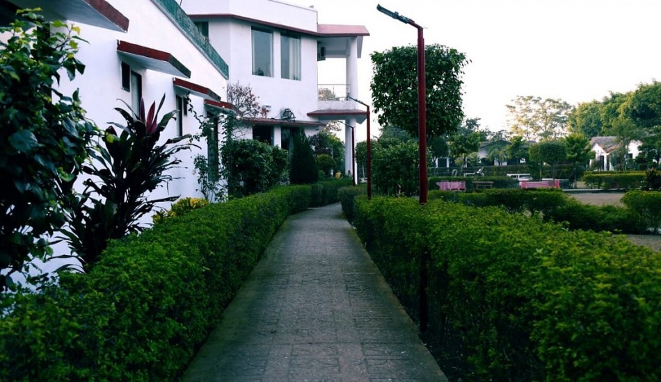 CORBETT HOLIDAY FOREST RESORT