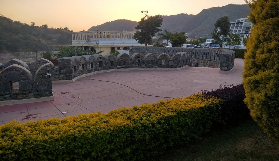 Devi Palace by Peoples Holiday Resorts