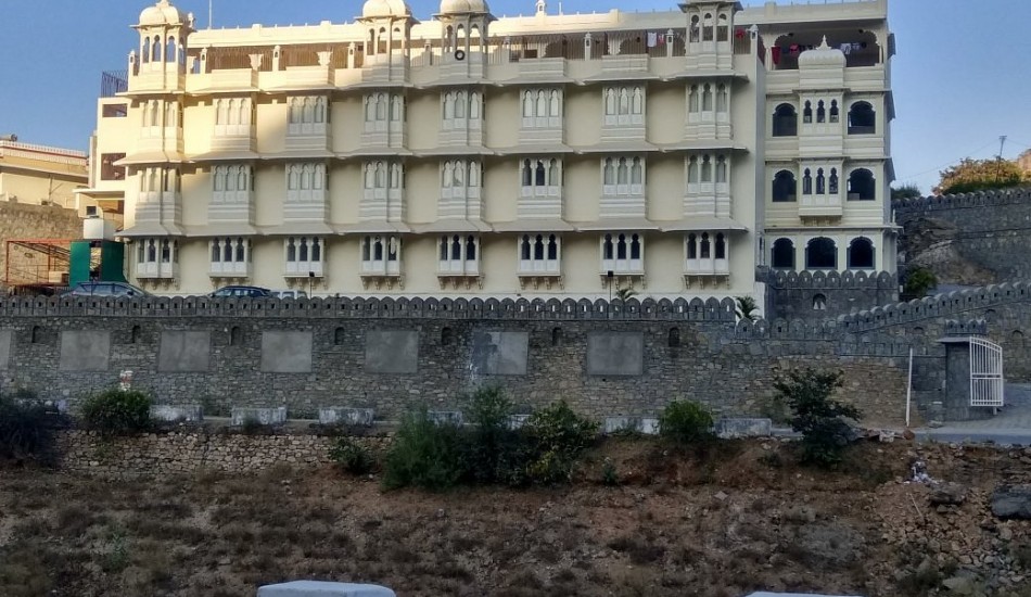 Devi Palace by Peoples Holiday Resorts