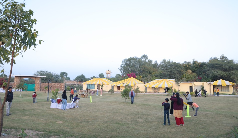 Lohagarh fort resort & spa