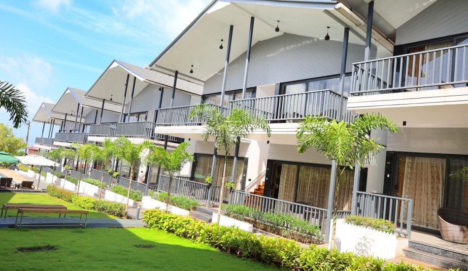 Oralia Resort