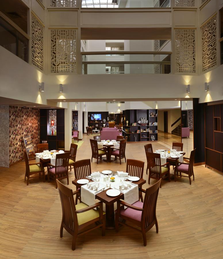 THE MUSE SAROVAR PORTICO