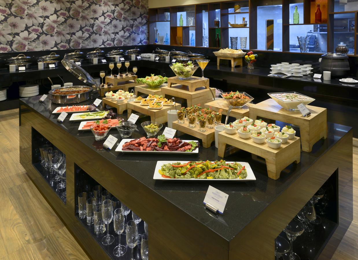 THE MUSE SAROVAR PORTICO