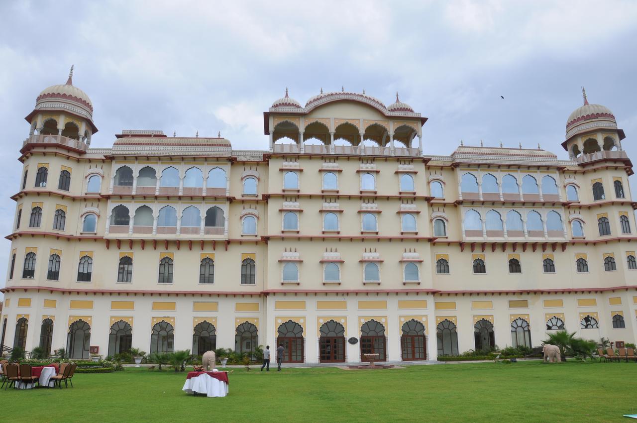 NOOR MAHAL