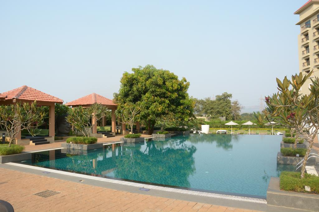 NOVOTEL IMAGICA KHOPOLI