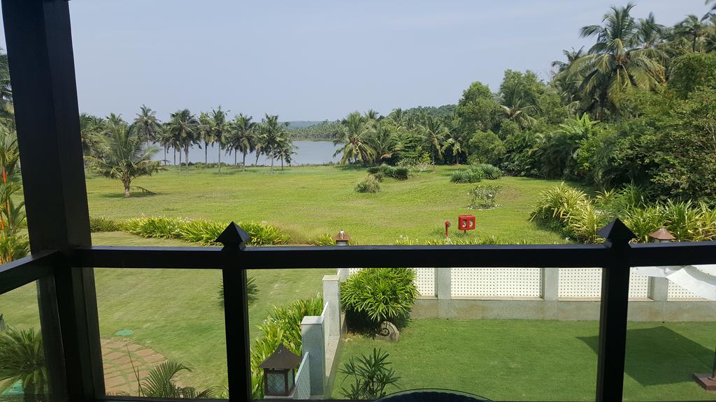 THE LALIT RESORT & SPA