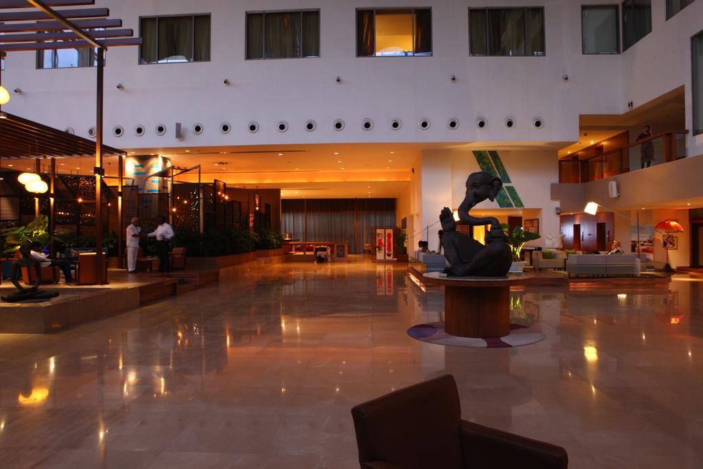 RADISSON BLU