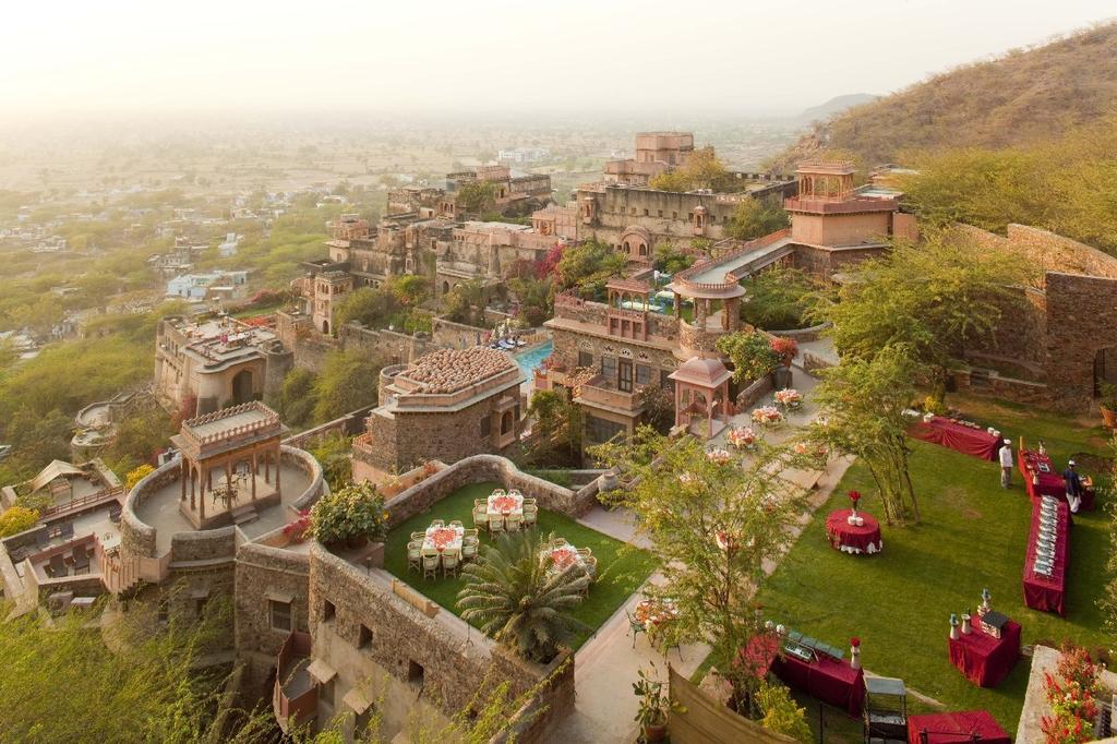 NEEMRANA FORT