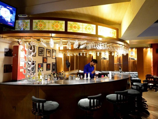 The Hola - Spanish Pub