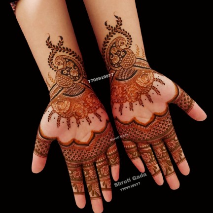 Shruti Mehendi Artist