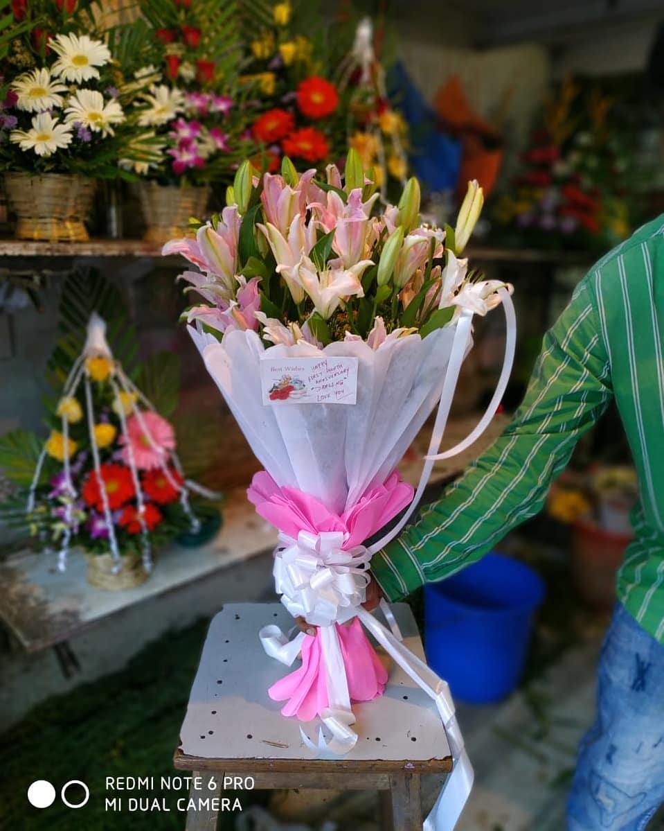 Rajanigandha Florist