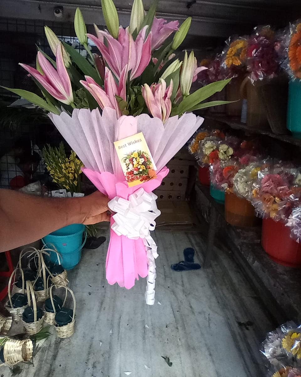 Rajanigandha Florist