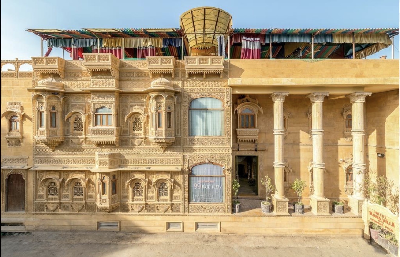 RANAVILAS PALACE