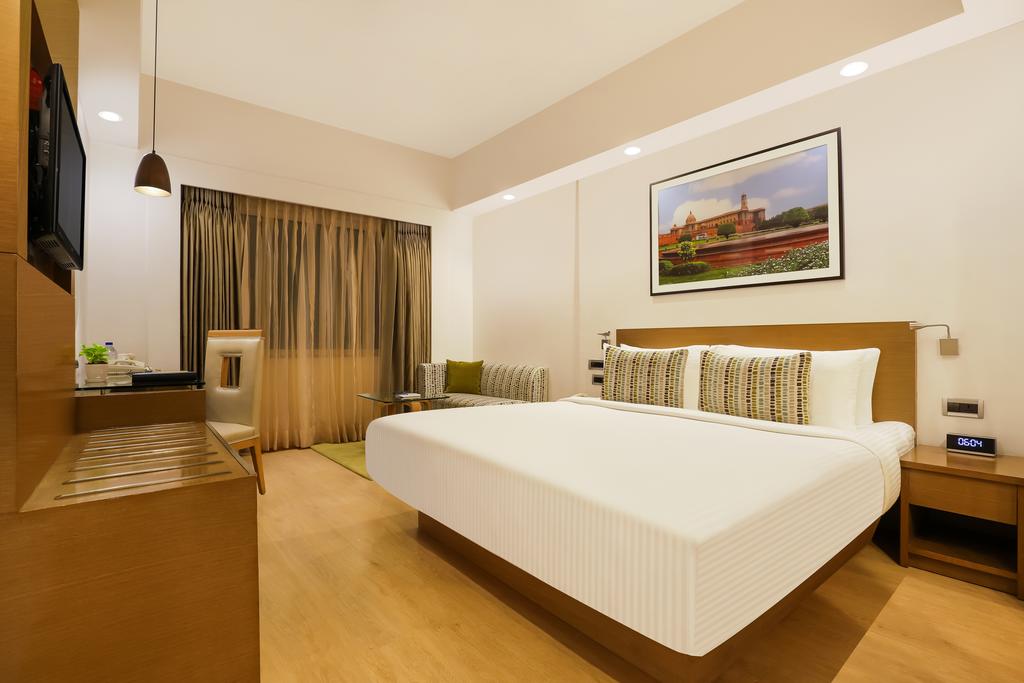 Deluxe Double or Twin Room with Airport Drop