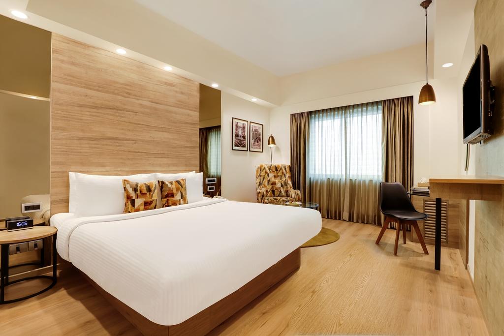 Deluxe Double or Twin Room with Airport Drop