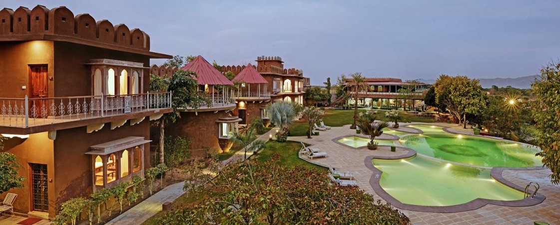 FAMILY ROOM WITH BALCONY