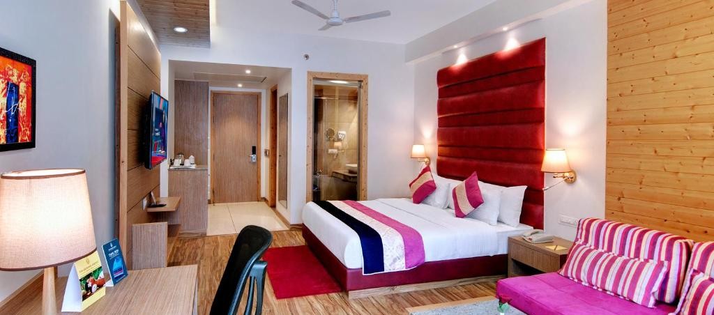 DELUXE ROOM WITHOUT BALCONY