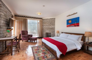 Luxury  mountain view Suite