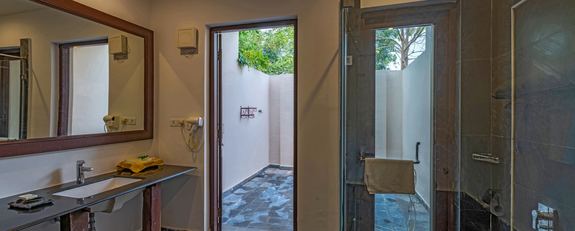 Deluxe One Bedroom Suite