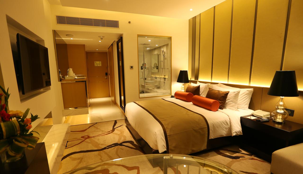 Premium King Room