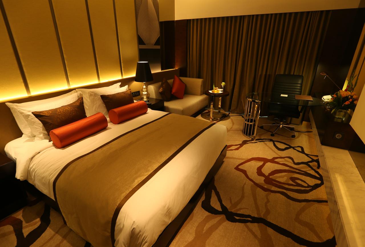 Premium King Room