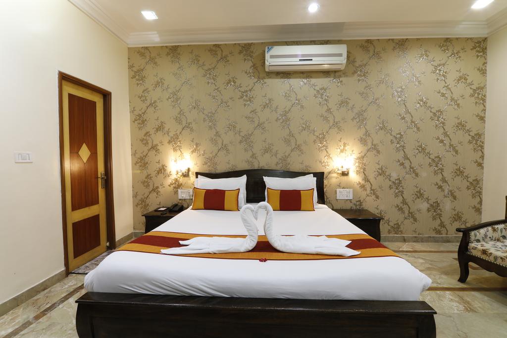 Suite Room