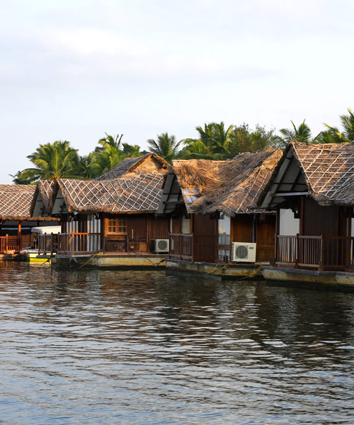 FLOATING COTTAGE