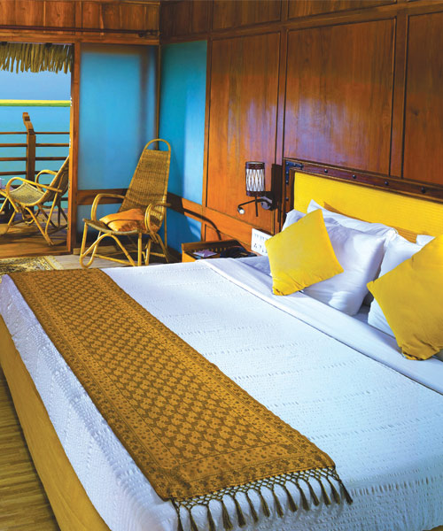 FLOATING COTTAGE