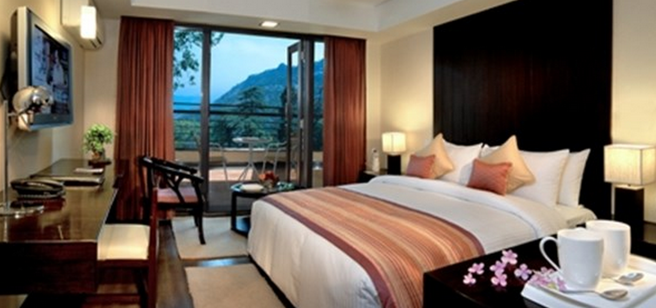 Valley View Room