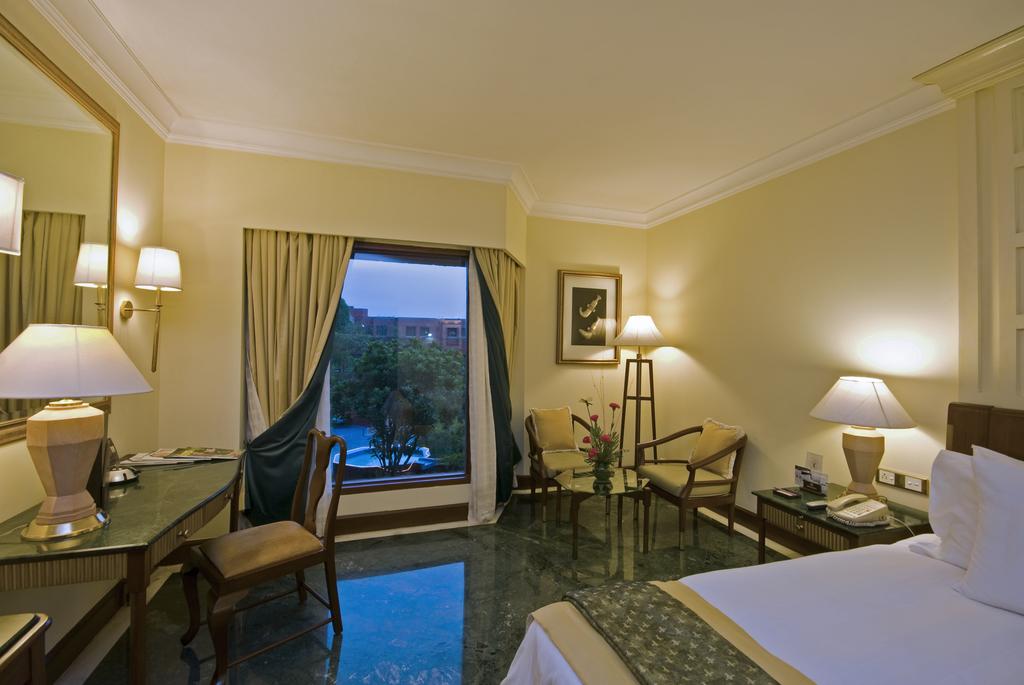 Royal Mughal Suite with Lounge Access