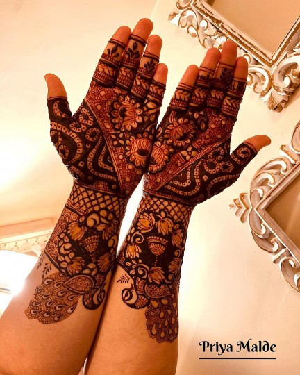 Priya Mehendi Artist