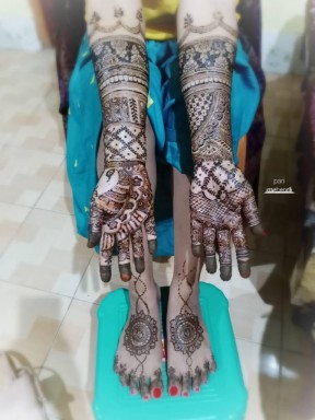 Pari Mehendi